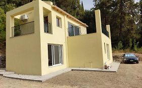 Villa Marianthi Afroditi House In Achillion Woods